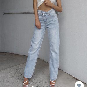 HOLLY HI-RISE STRAIGHT LEG DENIM JEANS - Princess Polly